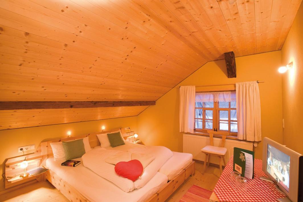 Naze'S Hus Mellau Hotel Exterior photo